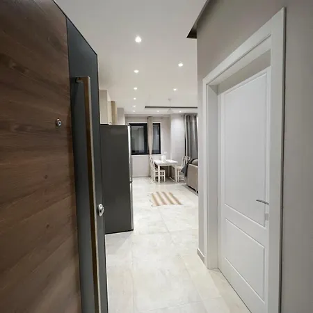 Comfort Apartment *
